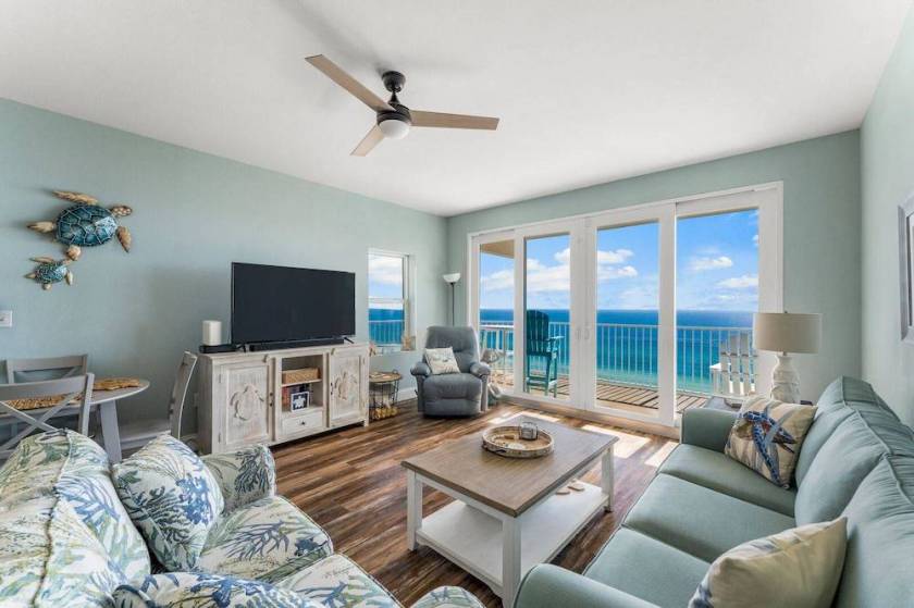 vacation rental living room in panama city beach, florida
